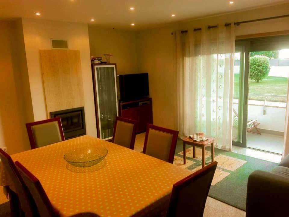 Beach Front Apartment - With Swimming Pool, Barbecue And Tennis Court! Viana do Castelo Buitenkant foto
