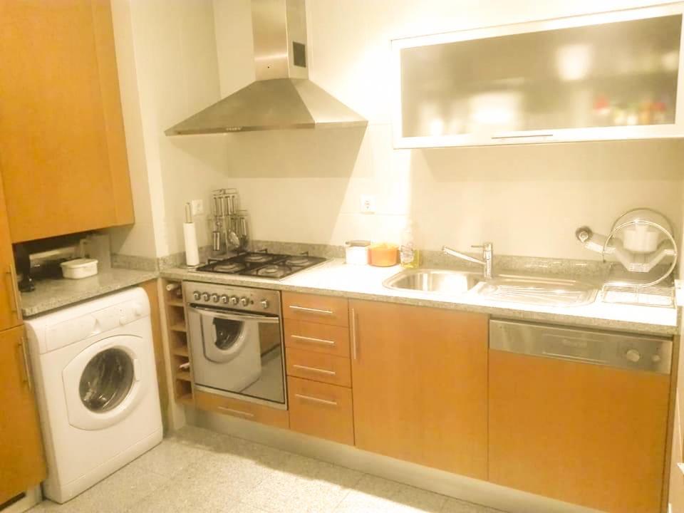 Beach Front Apartment - With Swimming Pool, Barbecue And Tennis Court! Viana do Castelo Buitenkant foto